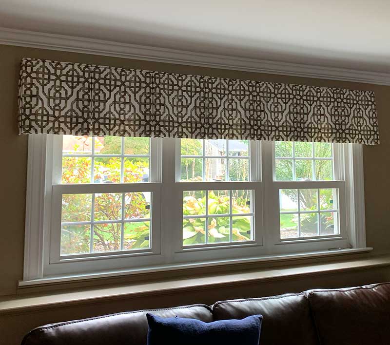 Berniker-Decorators-Fabric-Valance
