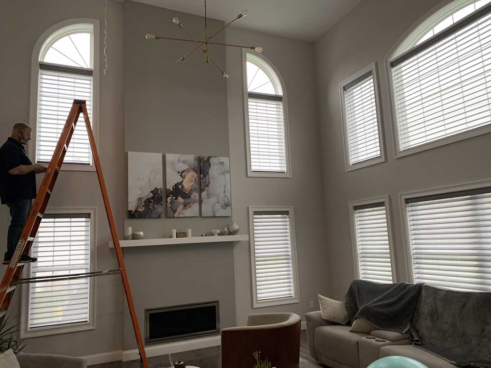 Berniker-Decorators-hero_install-shutters-install