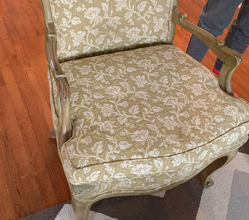 Berniker-Decorators-upholstery-antique-closeup